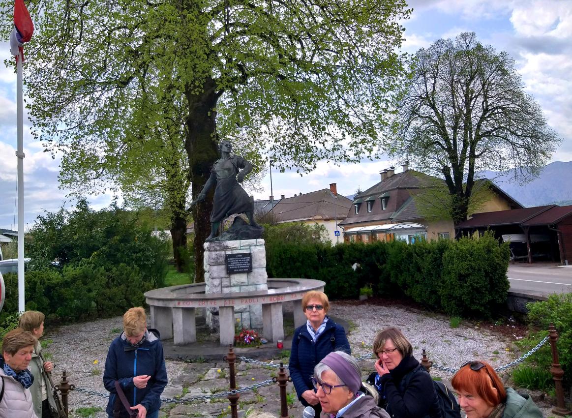 02-20250422_144537--BG